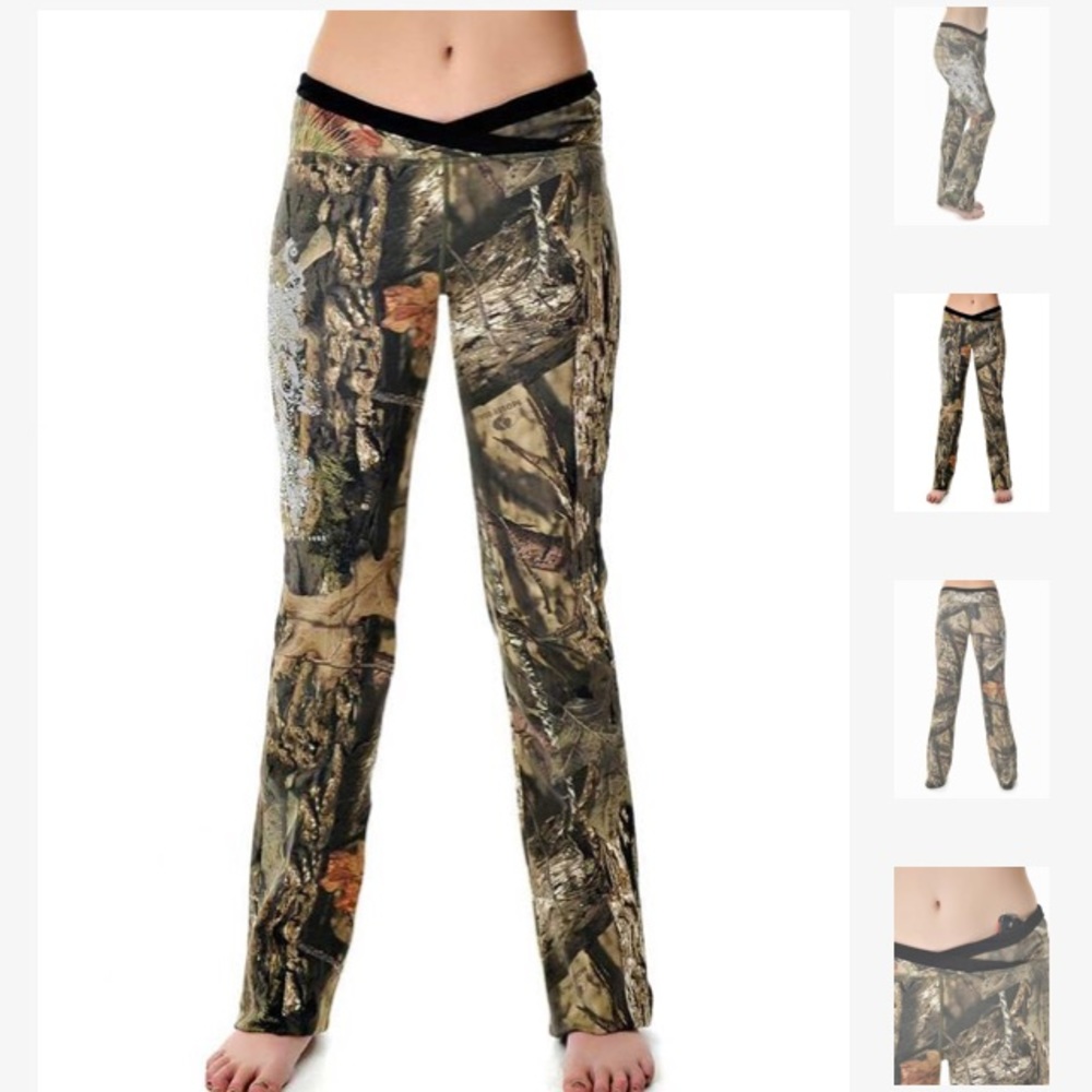 NWOT Mossy Oak GWG camo yoga pants